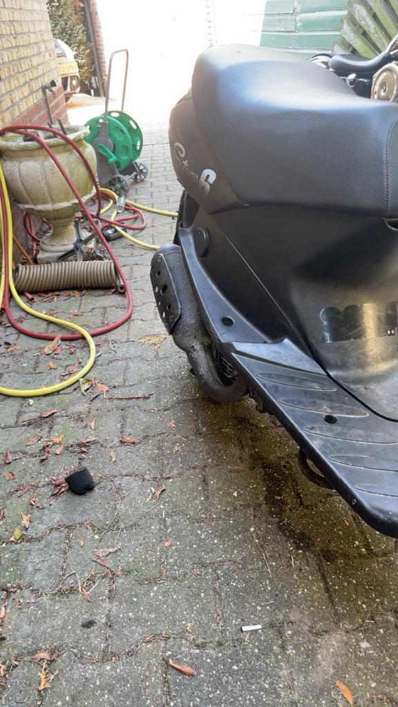 Vivacity 50cc, Fietsen en Brommers, Scooters | Kymco, Zo goed als nieuw, Overige modellen, Tweetakt, Ophalen of Verzenden