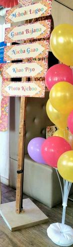 Wegwijzer bordjes indiaas. 50 eur (5 st). Zonder standaard, Hobby en Vrije tijd, Feestartikelen, Ophalen, Zo goed als nieuw