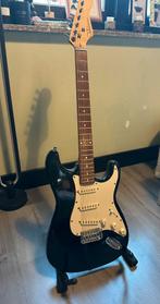 Volcano gitaar elektrisch met standaard, Ophalen, Zo goed als nieuw, Solid body, Overige merken