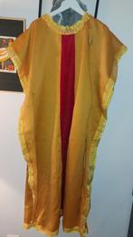 6 Middeleeuwens jurken en 3 overgooiers, hoofdbanden., Ophalen of Verzenden, Carnaval