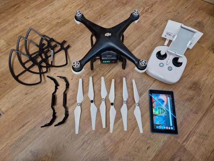 DJi phantom 3 Advanced, zwart, Hobby en Vrije tijd, Modelbouw | Radiografisch | Helikopters en Quadcopters, Gebruikt, Ophalen of Verzenden