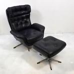 Mid century design leren fauteuil met voetenbank vintage, Huis en Inrichting, Fauteuils, Ophalen, Gebruikt, Minder dan 75 cm, Metaal