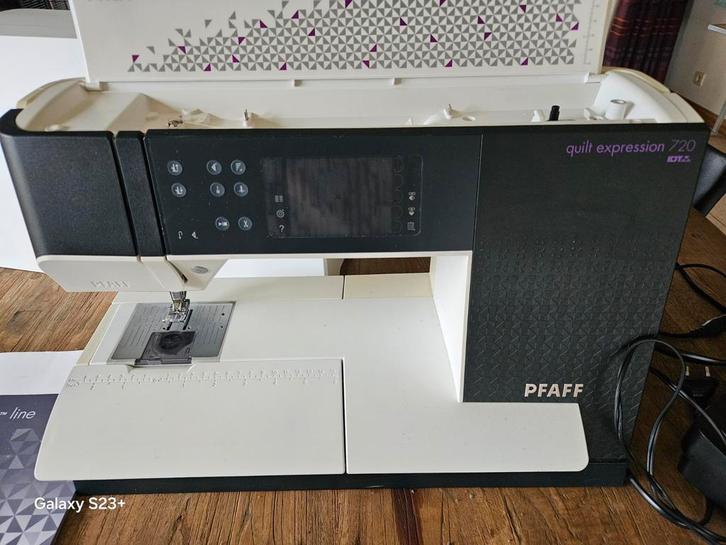 Pfaff Expression 720 - Krachtige naaimachine, Hobby en Vrije tijd, Naaimachines en Toebehoren, Gebruikt, Naaimachine, Pfaff, Ophalen