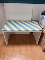 Stuva tafeltje wit, met kussen, Ophalen, Gebruikt, Tafel