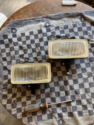 Oldtimer 2 witte mistlampen type 173 breedte 17,5 cm  beschikbaar voor biedingen