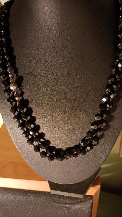 Oude/antieke gitten ketting met zilveren Slot, Sieraden, Tassen en Uiterlijk, Antieke sieraden, Ketting, Zilver, Met edelsteen