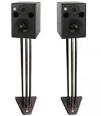 2x Quested S7R studio monitor + bijbehorende statieven, Zo goed als nieuw, 120 watt of meer, Front, Rear of Stereo speakers, Ophalen