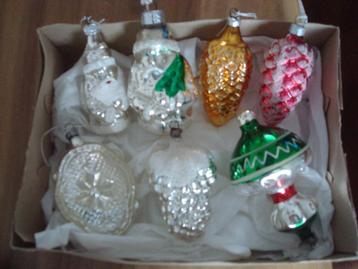 oude kerstboom ballen beschikbaar voor biedingen