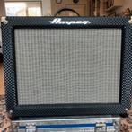 Ampeg Superjet, Muziek en Instrumenten, Versterkers | Bas en Gitaar, Minder dan 50 watt, Gitaar, Zo goed als nieuw, Ophalen