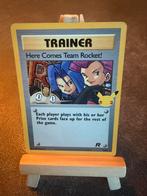 Here Comes Team Rocket holo 15/82 Pokémon Celebrations, Hobby en Vrije tijd, Verzamelkaartspellen | Pokémon, Ophalen of Verzenden
