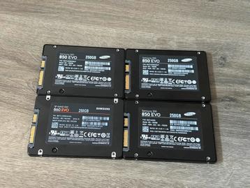 4x Samsung 250GB SATA SSD (prijs per stuk) beschikbaar voor biedingen