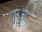 Spijkerjack spijker jas Zara met tekst graffiti maat M, Ophalen, Zo goed als nieuw, Blauw