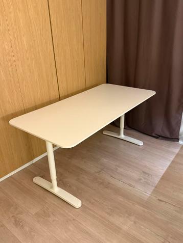 IKEA BEKANT bureau - afbeelding 1