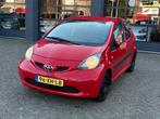 Toyota Aygo 1.0-12V + 5DRS, Voorwielaandrijving, Gebruikt, 4 stoelen, 68 pk