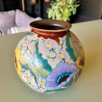 Goudse plateel vaas met anemonen, Ophalen of Verzenden