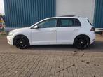 Volkswagen Golf 1.5 TSI R-LINE/Aut/Pano#150Pk/Bomvol, Euro 6, 4 cilinders, Alcantara, Wit