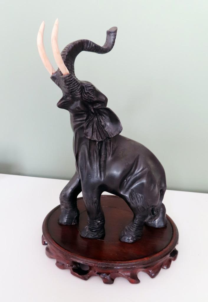 Keramiek van een Afrikaanse olifant Art Deco, Antiek en Kunst, Antiek | Keramiek en Aardewerk, Ophalen of Verzenden