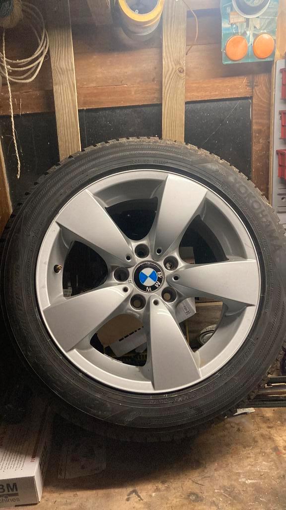 4 Bmw styling 138 velgen 17 inch met nieuwe winterbanden., Auto-onderdelen, Banden en Velgen, Banden en Velgen, Winterbanden, 17 inch