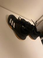 Adidas zaalschoenen maat 38, Ophalen, Gebruikt, Schoenen