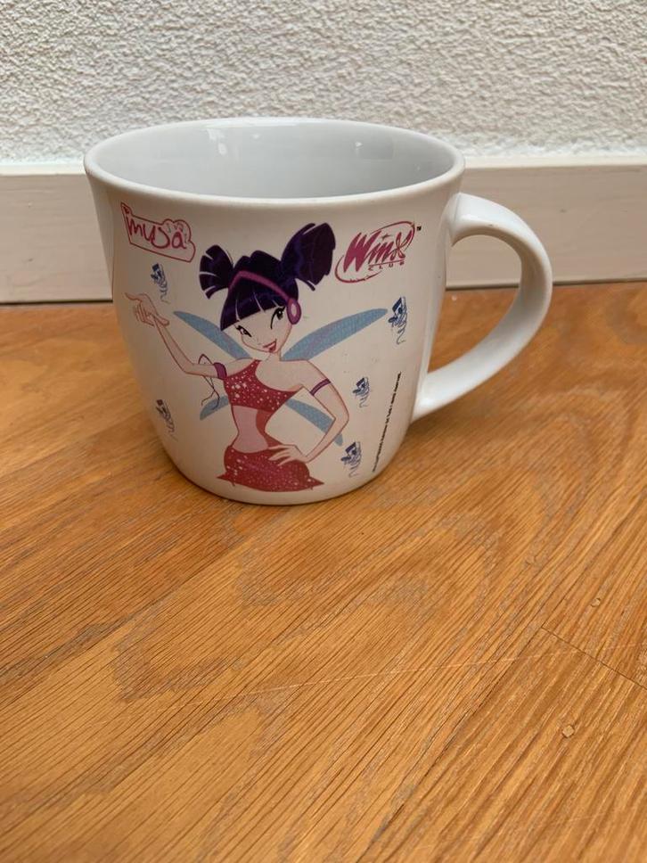 Winx Club Mok met Musa en Stella, Huis en Inrichting, Keuken | Servies, Zo goed als nieuw, Overige typen, Overige stijlen, Ophalen of Verzenden