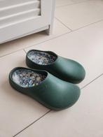 Groene Tuinklompen / Instappers - Maat Onbekend, Kleding | Dames, Schoenen, Instappers, Ophalen of Verzenden, Gedragen, Groen
