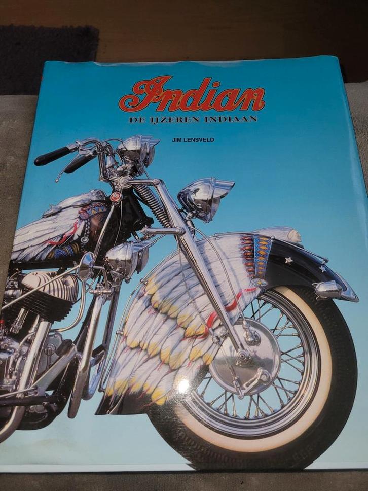 Indian: De IJzeren Indiaan - Jim Lensveld, Boeken, Auto's | Boeken, Zo goed als nieuw, Algemeen, Ophalen of Verzenden