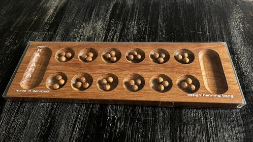 Vintage houten Mini Kalaha design Henning Bang Denemarken, Hobby en Vrije tijd, Gezelschapsspellen | Bordspellen, Nieuw, Een of twee spelers