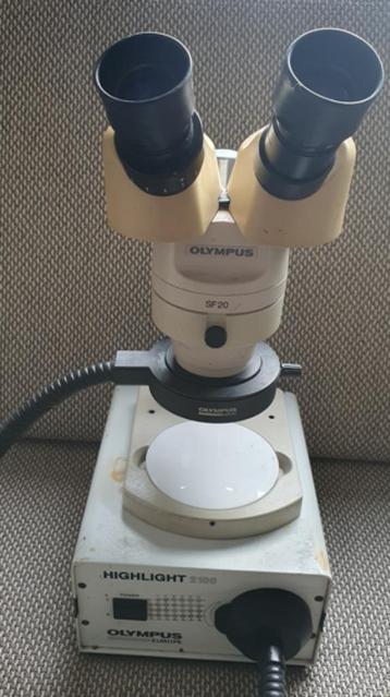 Olympus microscoop SF20 met lichtbron highlight 2100 beschikbaar voor biedingen