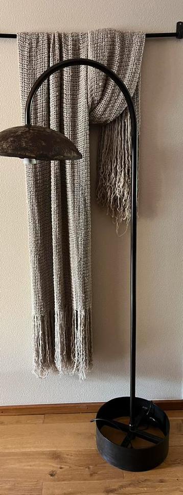 Industrieële vloerlamp / leeslamp beschikbaar voor biedingen