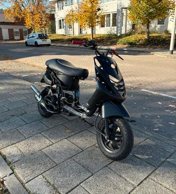 Stuntzip 70cc beschikbaar voor biedingen