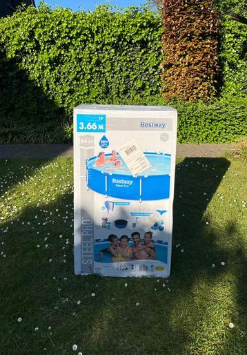 Zwembed nieuw! Groot bestway - 366 cm diameter  beschikbaar voor biedingen