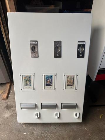 Oude Condoomautomaat - Compleet met Sleutel-vintage beschikbaar voor biedingen