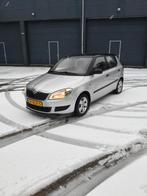 Skoda Fabia 1.2 51KW 2010 Grijs, Auto's, Voorwielaandrijving, 40 €/maand, 995 kg, 1198 cc