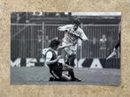 Org z/w foto 20x30 Johan Cruijff + W van Hanegem 28-11-1982, Verzamelen, Verzenden, Nieuw, Ajax, Poster, Plaatje of Sticker