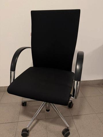 Directiestoel  A350 /swivel functie /chromen accenten. beschikbaar voor biedingen