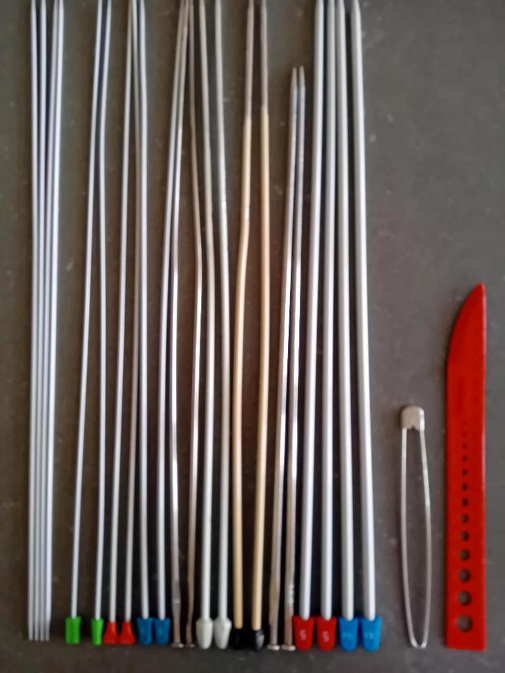 10 setjes breinaalden., Hobby en Vrije tijd, Breien en Haken, Zo goed als nieuw, Breien, Naald, Ophalen of Verzenden