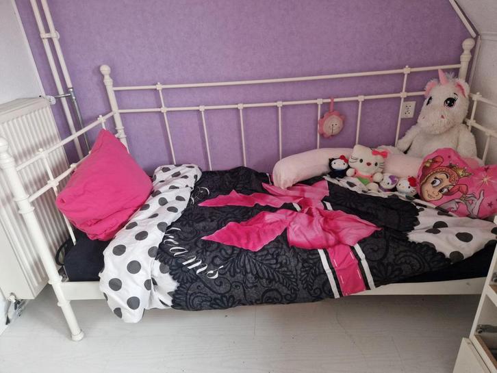 Mooi metalen Tromsnes Ikea 1-persoons spijlen bed, Huis en Inrichting, Slaapkamer | Bedden, Eenpersoons, 90 cm, Metaal, Wit, Ophalen