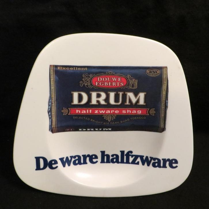 Douwe Egberts Drum shag geldschaaltje 20 x 18 cm Ornamin, Verzamelen, Merken en Reclamevoorwerpen, Gebruikt, Gebruiksvoorwerp