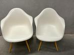 EAMES plastic arm chair  DAR stoelen 2 stuks, Huis en Inrichting, Stoelen, Gebruikt, Twee, Wit, Ophalen of Verzenden