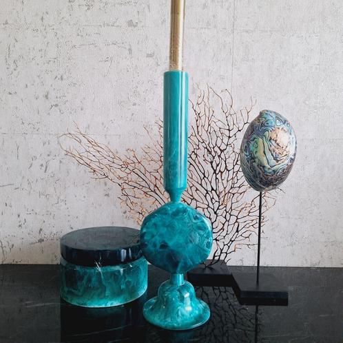 Gave set groen hars epoxy doos en kandelaar | light en livin, Huis en Inrichting, Woonaccessoires | Kandelaars en Kaarsen, Nieuw