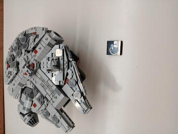 Lego millenium falcon 75375 beschikbaar voor biedingen