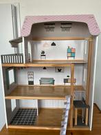 Leuk poppenhuis met inboedel en bewoners, Ophalen, Zo goed als nieuw, Poppenhuis