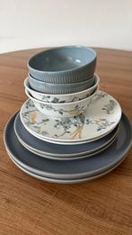 AH Servies Set - Borden & Schaaltjes - GERESERVEERD, Huis en Inrichting, Keuken | Servies, Ophalen, Zo goed als nieuw, Overige stijlen