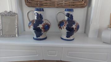2 Scandinavische genummerde vazen van Knödgen beschikbaar voor biedingen