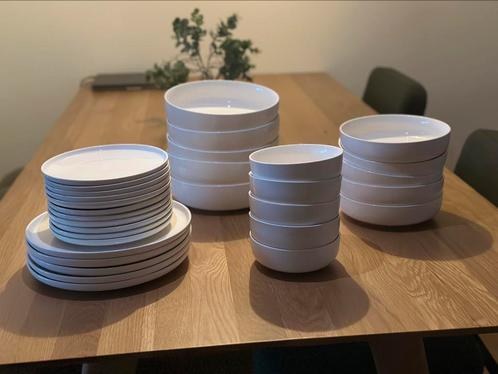 Serviesset Moon van Casa, Huis en Inrichting, Keuken | Servies, Gebruikt, Bord(en), Effen, Aardewerk, Ophalen of Verzenden