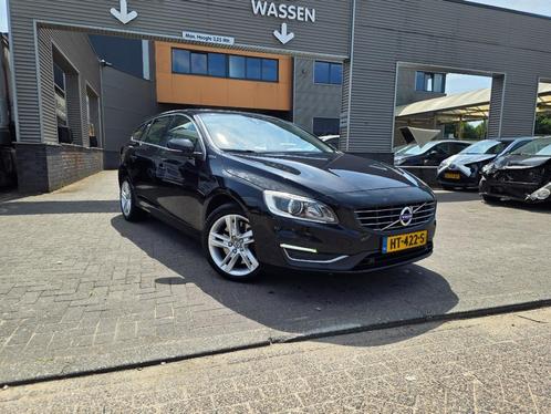Volvo V60 D6 Twin Engine 288pk Geartronic AWD Plug In Hybrid, Auto's, Volvo, Particulier, V60, ABS, Achteruitrijcamera, Adaptieve lichten