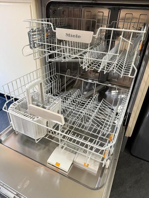 Miele Vaatwasser Inbouw G 5022 i (halfgeïntegreerd), Witgoed en Apparatuur, Vaatwasmachines, Zo goed als nieuw, Inbouw, Minder dan 85 cm