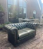 Chesterfield 2 zits - Groen Leer, Antiek en Kunst, Antiek | Meubels | Stoelen en Banken, Ophalen