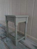 Laaks Brocante, brocant tafeltje, Huis en Inrichting, Tafels | Bijzettafels, Minder dan 55 cm, Gebruikt, Rond, Ophalen