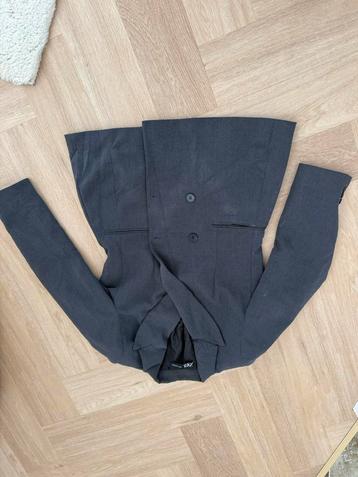 Dames jas beschikbaar voor biedingen